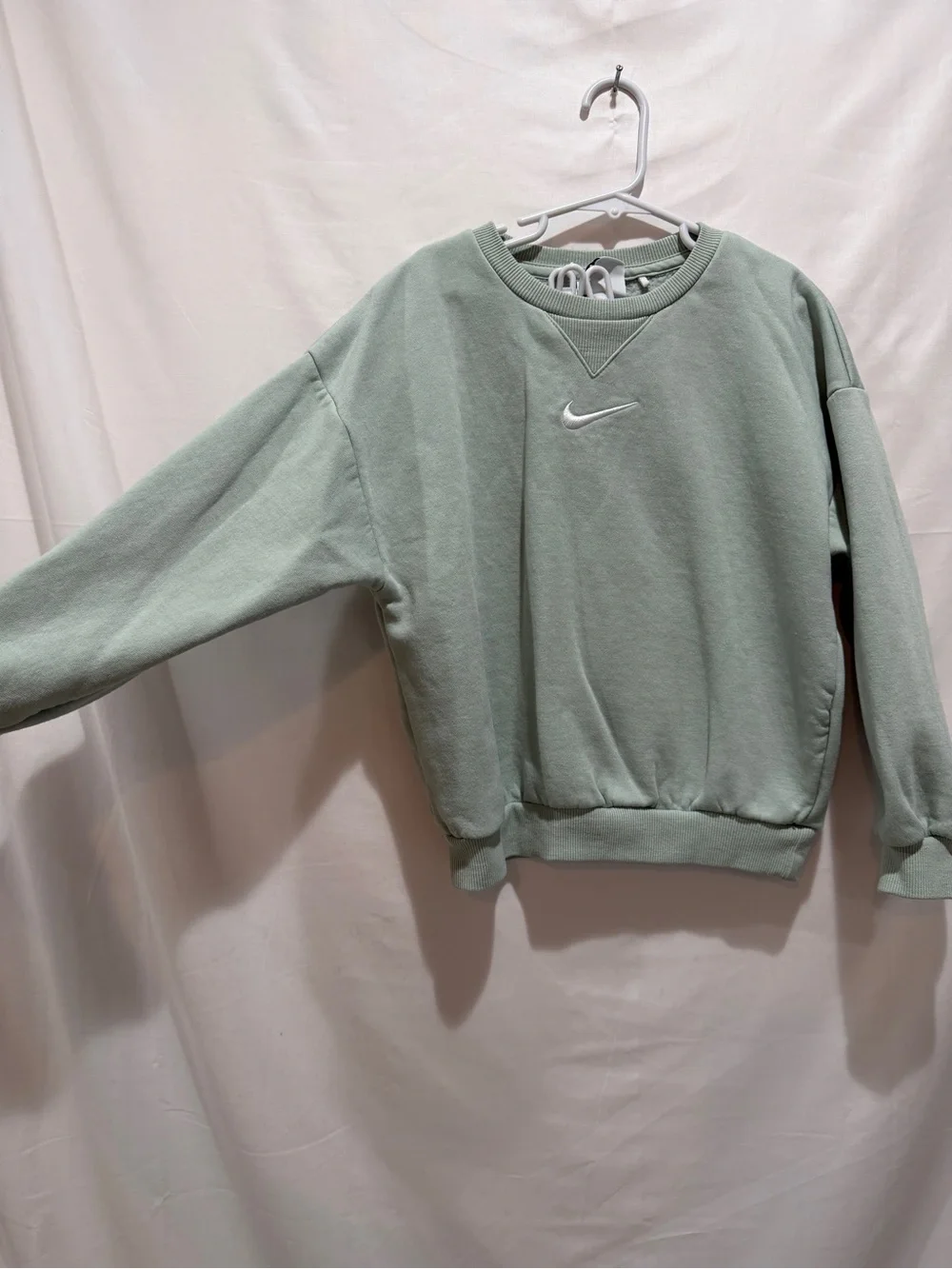 Nike Kids Mint Green Sweatshirt & Jogger Set - Light Green
